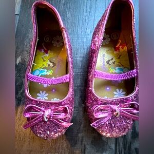 Little Girls' size 6 glitter pink Mary Janes with elastic strap